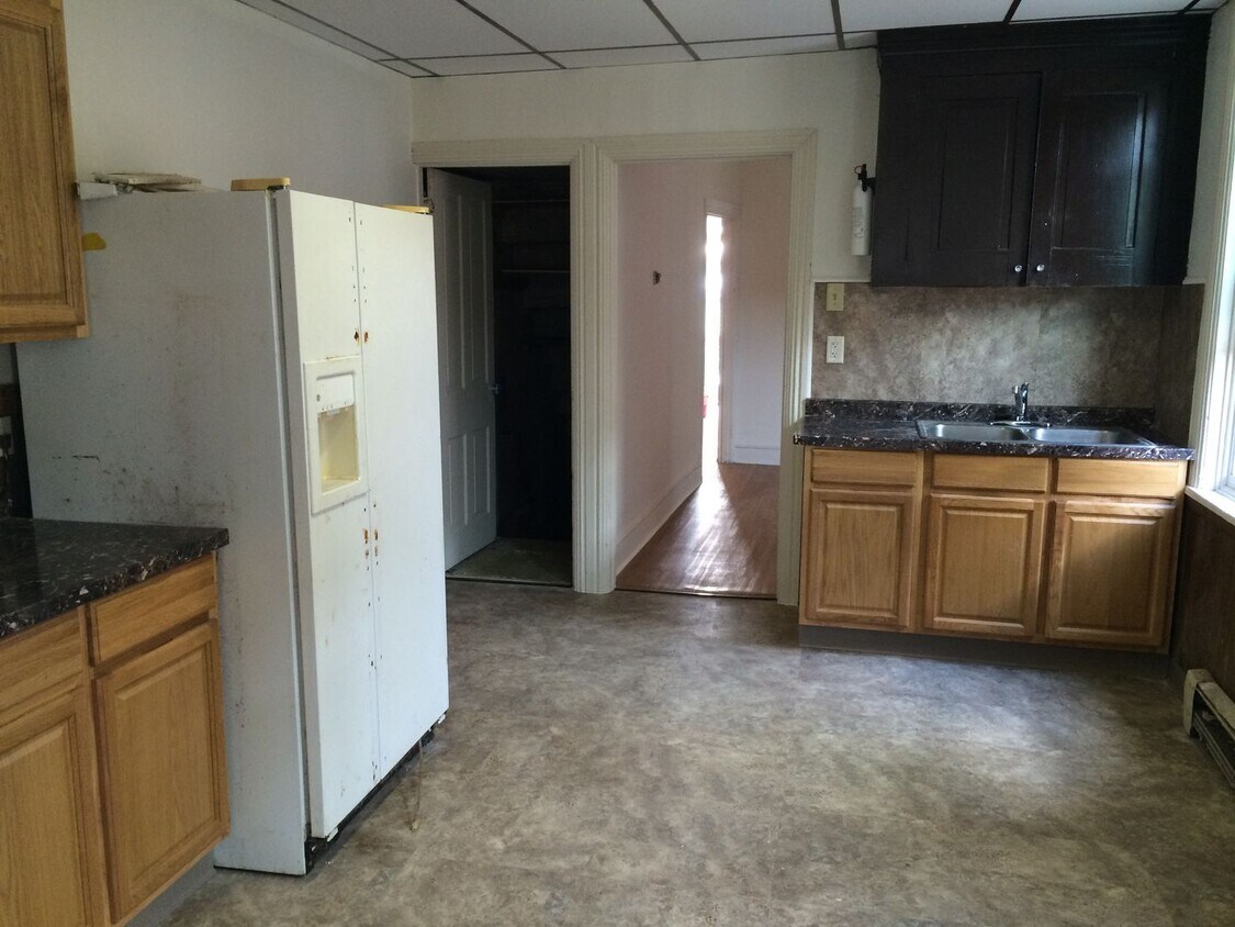 Primary Photo - Three bedroom in Columbia