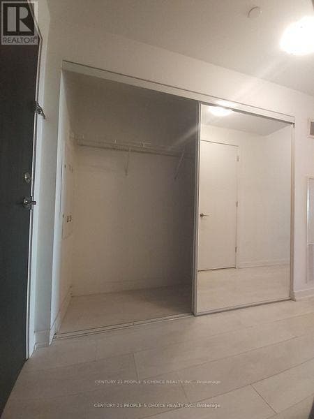 Building Photo - 50 Bruyeres Mews