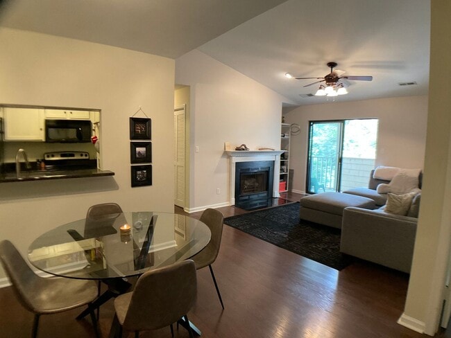 Building Photo - Spacious Condo in Brandon Ridge!