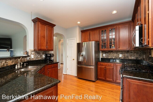 Foto del edificio - 5 br, 2.5 bath House - 3443 Ellenbrook Drive