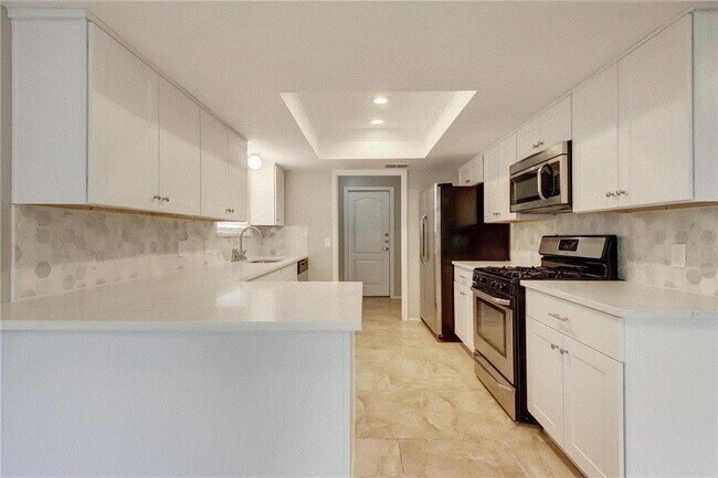 Building Photo - 10704 Onyx Cove