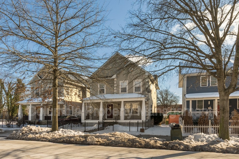 Photo - 2421 Franklin St NE