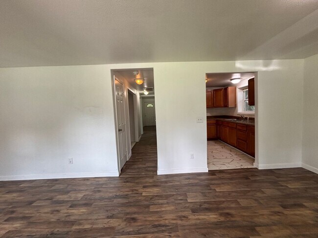 Foto del edificio - Cute 3 bedroom 1 bath home available now!