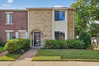 Building Photo - 9518 Tippett Ln