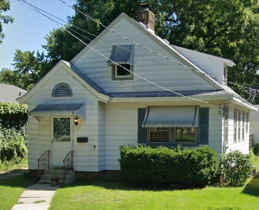 Primary Photo - 1717 N Court St