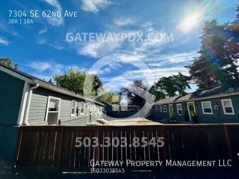 Building Photo - 7304 SE 62nd Ave