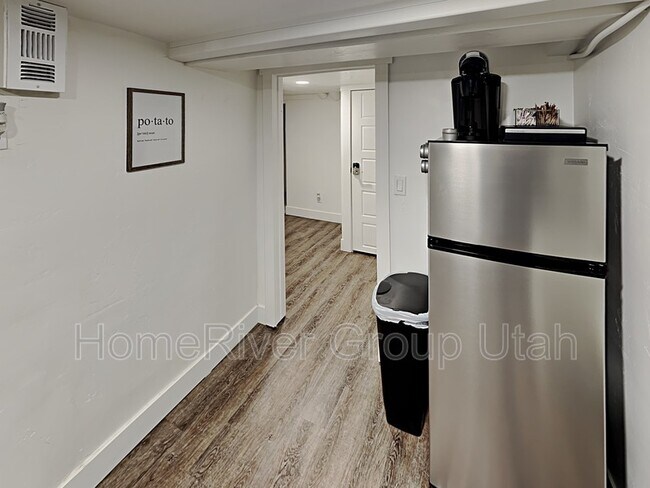 Building Photo - 4060 S 300 E