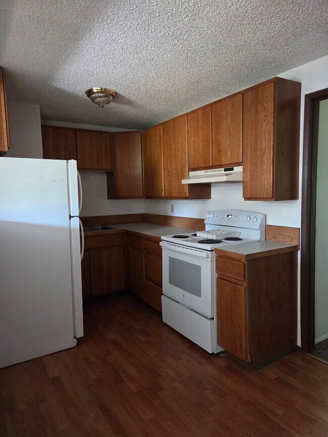 Foto del edificio - 200 Cherry Ln