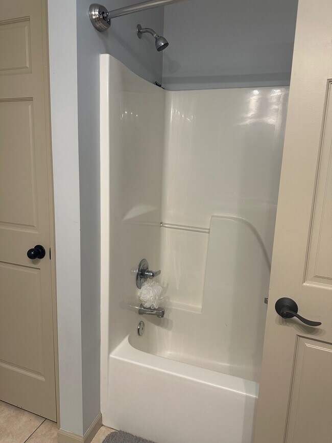 Building Photo - 2140 Old Highway 50