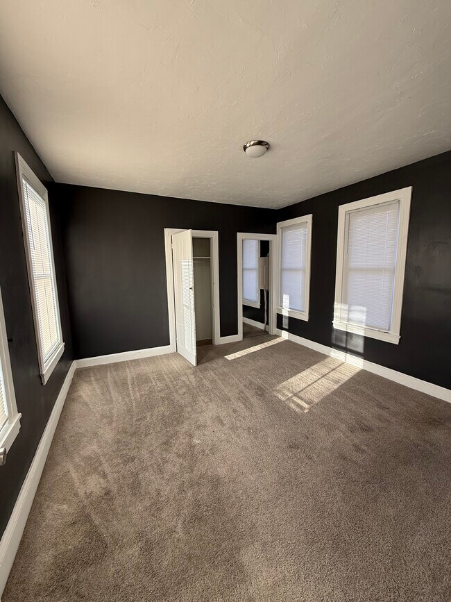 Foto del edificio - 56 S Pershing Ave