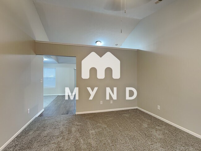 Building Photo - 3704 N Bearwood Dr