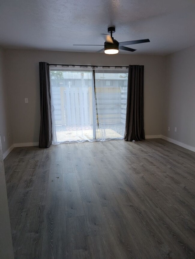 Foto del edificio - Foxmoor 2-2.5 Townhouse