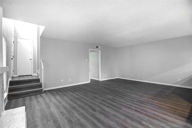 Building Photo - 2719 Creekwood Ct