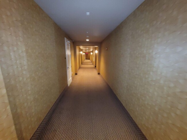 Foto del edificio - Gorgeous 2 Bedroom 2 Bath Manhattan Condo ...