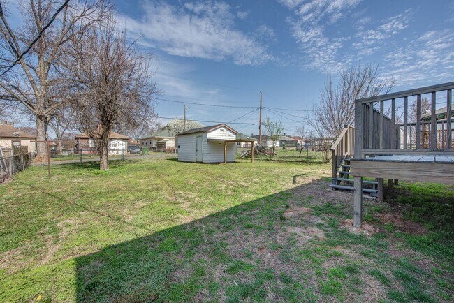 Foto del edificio - Fully Renovated 3-Bedroom Home with Modern Finishes – Only $1,675 a month!