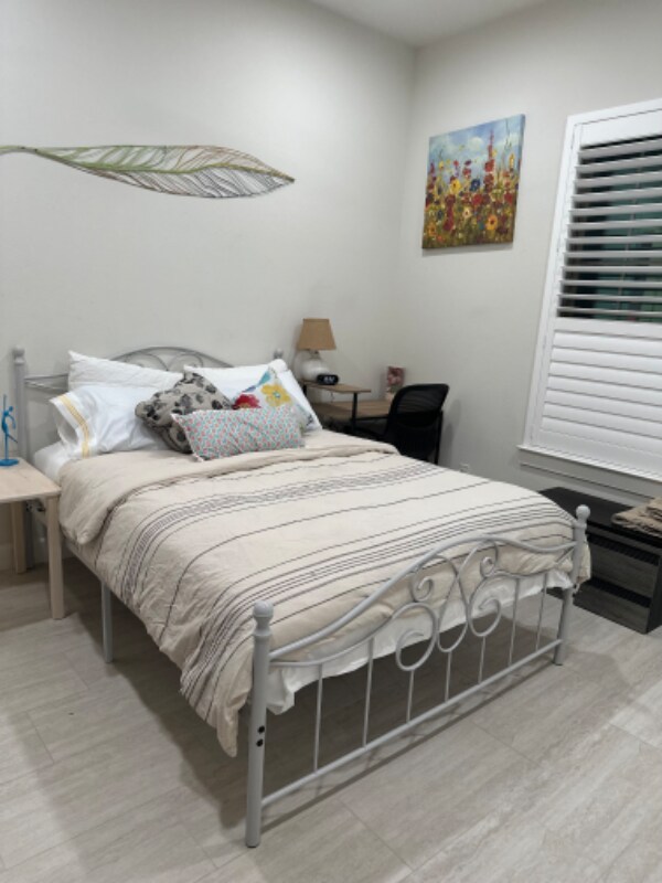 Foto del edificio - 14192 Berryfield Ln