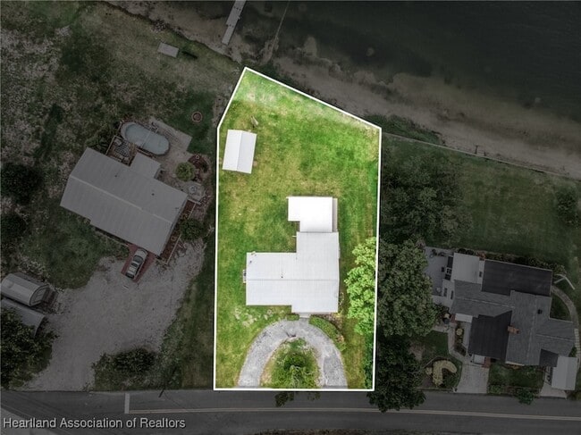 Building Photo - 403 Lake Lotela Dr