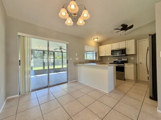 Foto del edificio - 12258 Foothill St