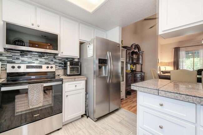 Photo - 821 Florin Rd House