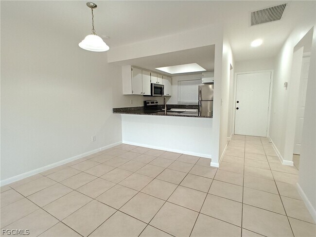 Foto del edificio - 630-636 SE 13th Pl