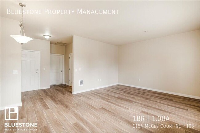 Foto del edificio - 1154 Mcgee Ct NE