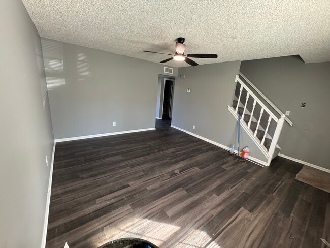 Building Photo - 11600 E 24th St S