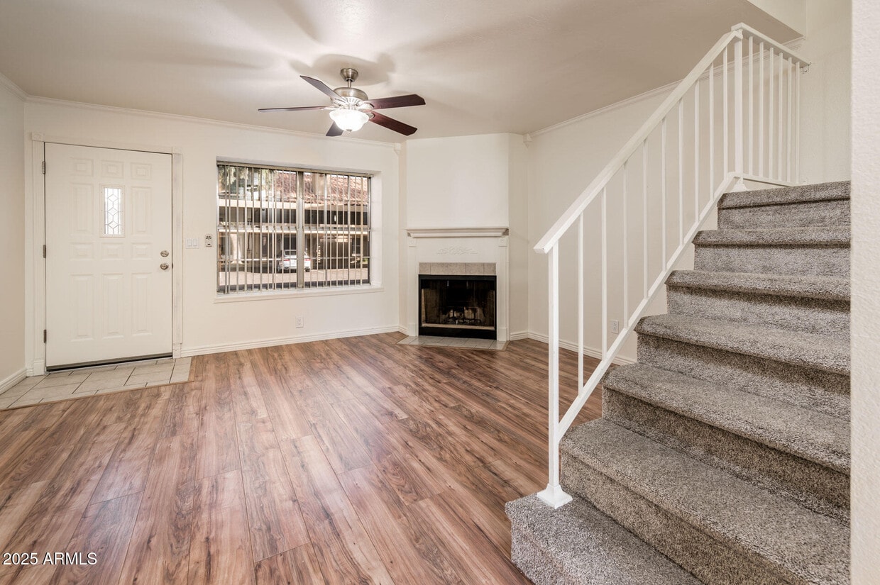 Foto principal - 4601 N 102nd Ave
