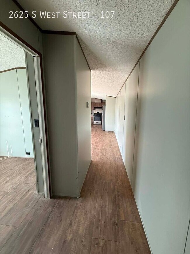 Foto del edificio - 2625 S West St