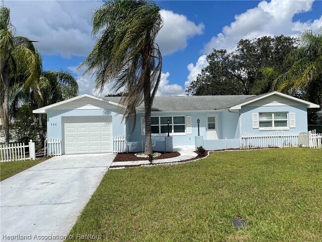 Foto del edificio - 505 Presley Blvd