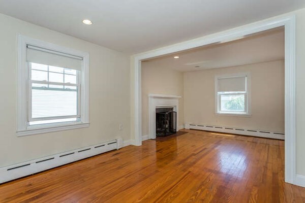 Foto del edificio - 36 Pleasant Cir