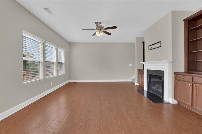 Foto del edificio - 1710 Eastbrooke Pl