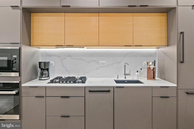 Foto del edificio - 1900 Biltmore St NW