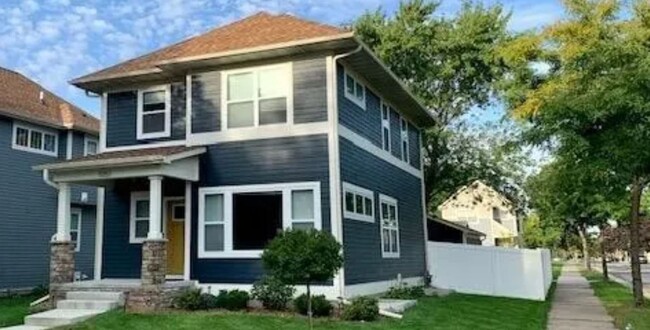 Building Photo - Your Stylish Haven in Minneapolis for $3,1...