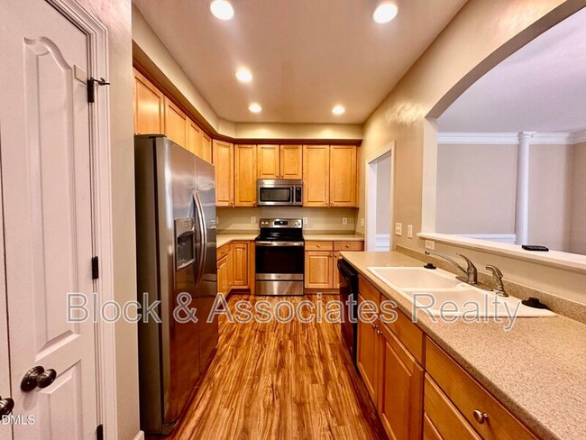 Building Photo - 215 Anniston Ct