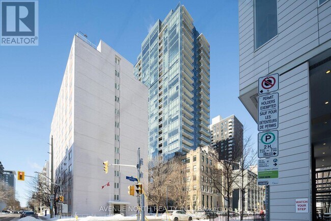 Building Photo - 180 Metcalfe St