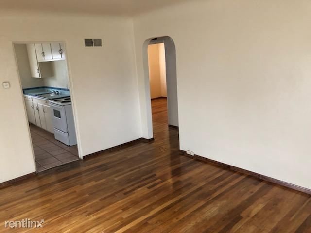 Foto principal - 917 E Hill Ave