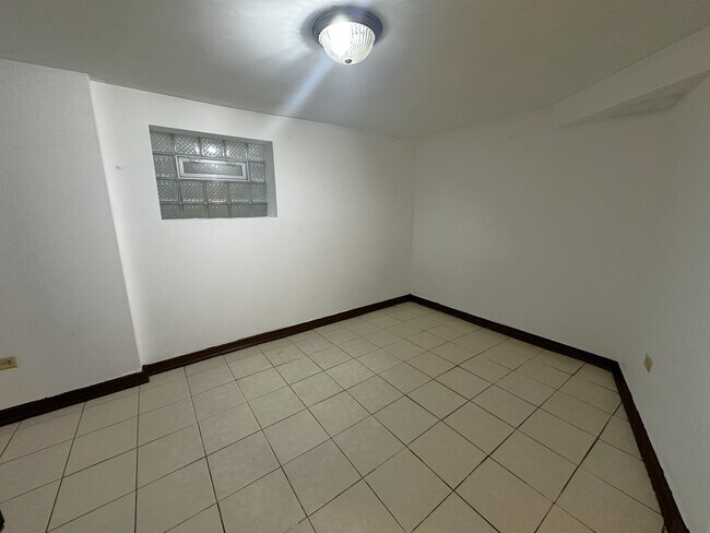 Foto del edificio - 5731 S Campbell Ave