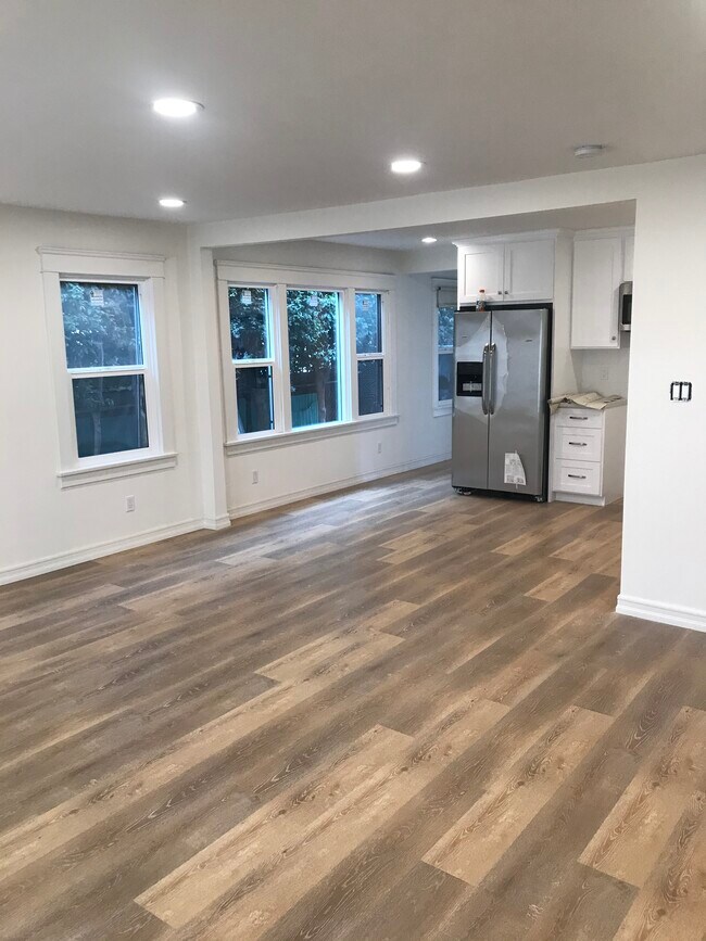 KITCHEN - 1837 20th St