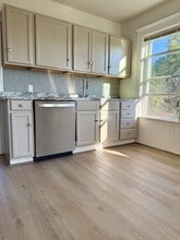 Building Photo - 643 Rathbun St