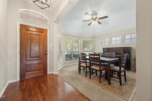 Foto del edificio - 4624 Farringdon Ln