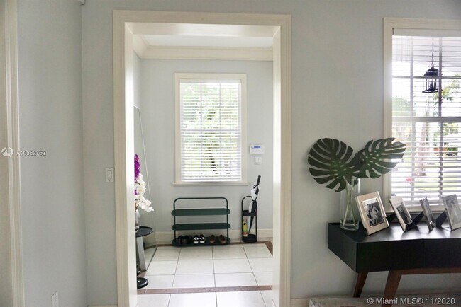Foto del edificio - 15551 SW 77th Ave