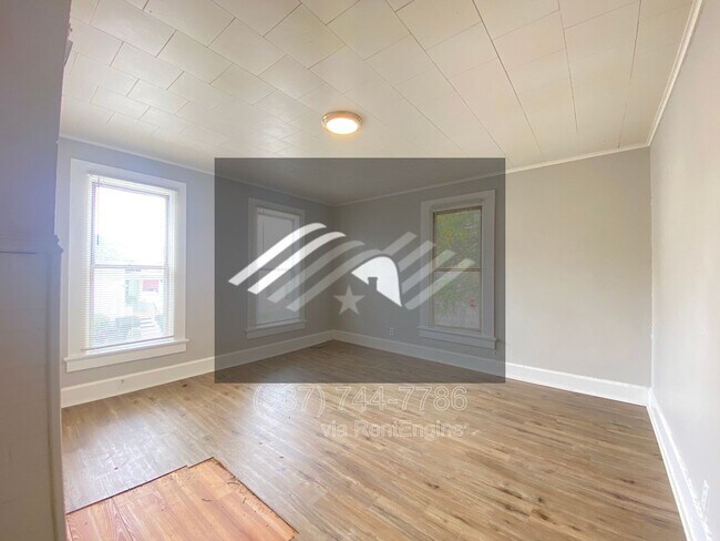 Foto del edificio - 323 Harrison St