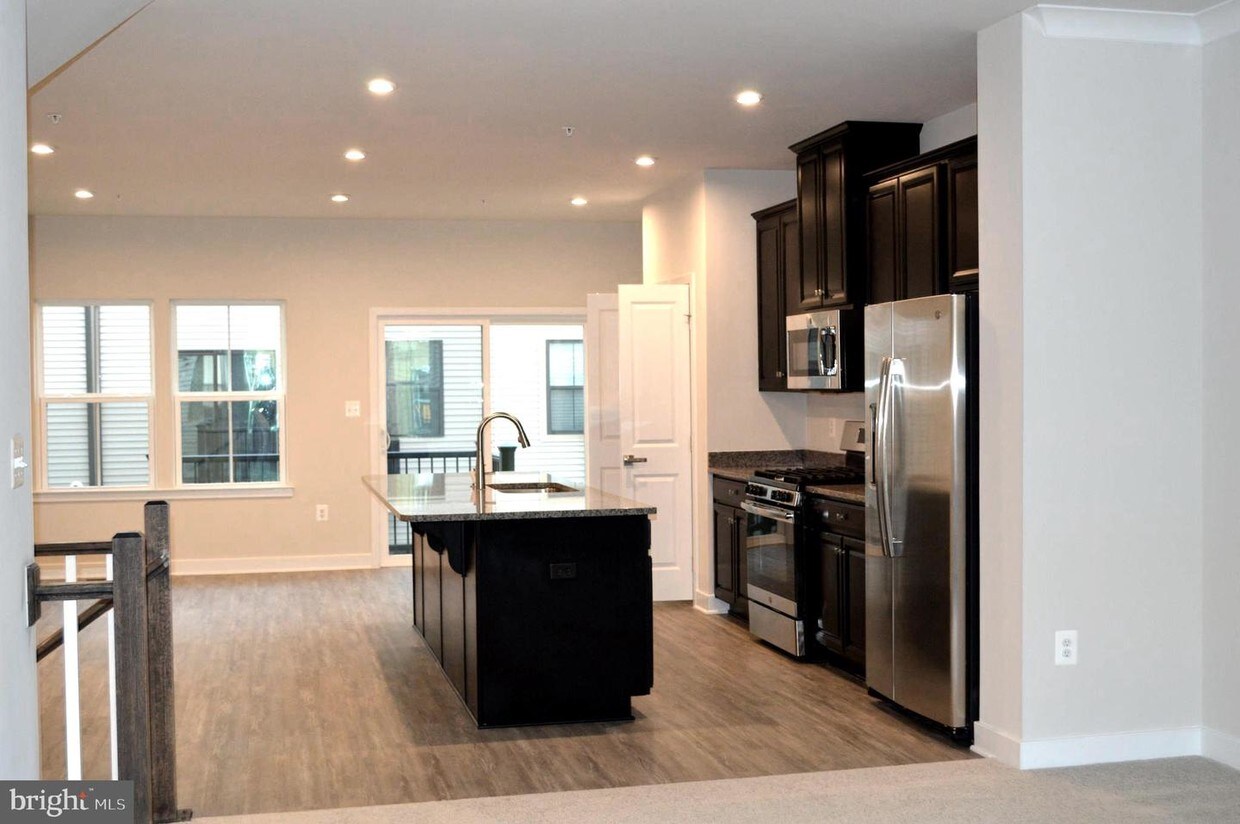 Foto principal - 2822 Lewis Ave