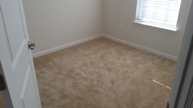 Photo - 45986 Iron Oak Terrace (Sterling, VA) Townhome