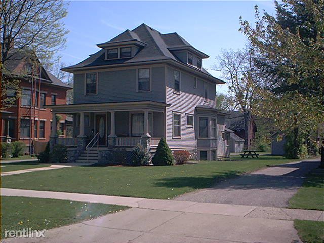 Primary Photo - 214 Woodward Ave