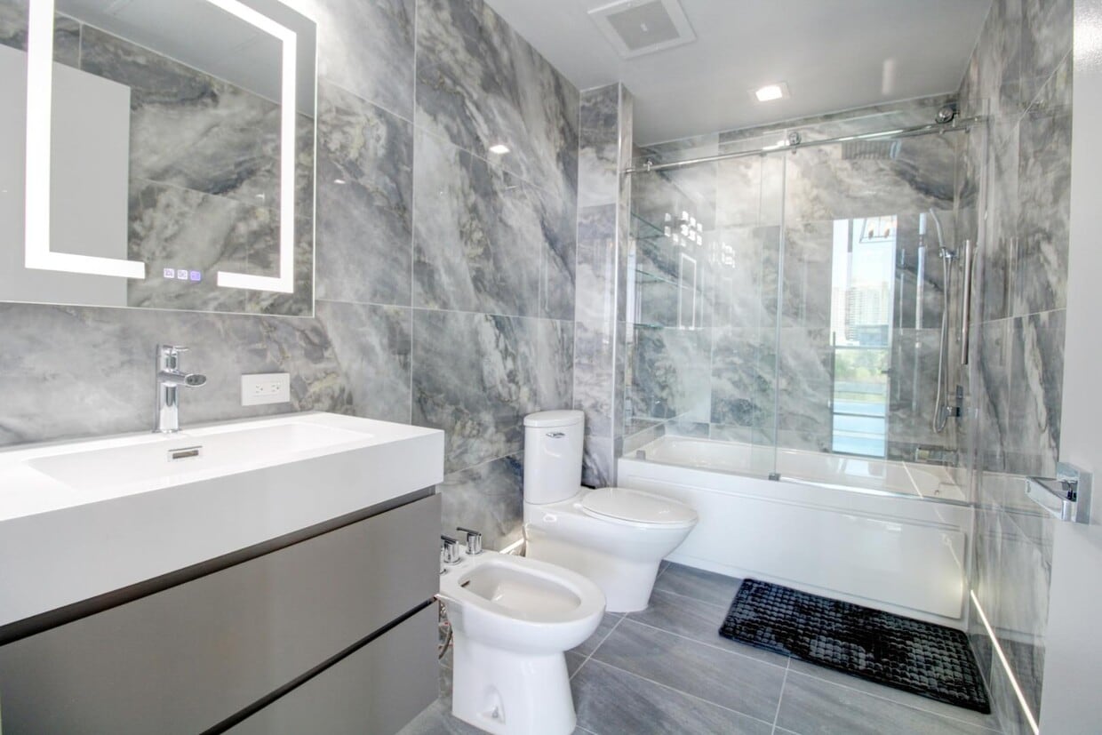 Photo - 3029 NE 188th St - Zelner 616