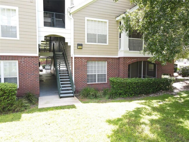 Building Photo - 13001 Mulberry Park Dr