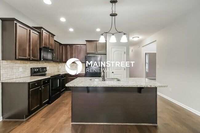 Foto del edificio - 3 Bedroom Pet-Friendly Home in CLAYTON, NC with Main Street Renewal