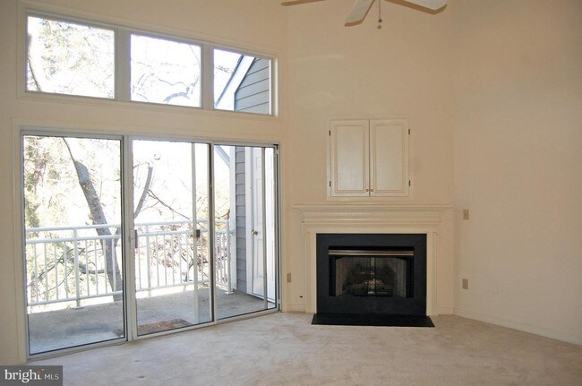 Building Photo - 636 Oakland Hills Dr