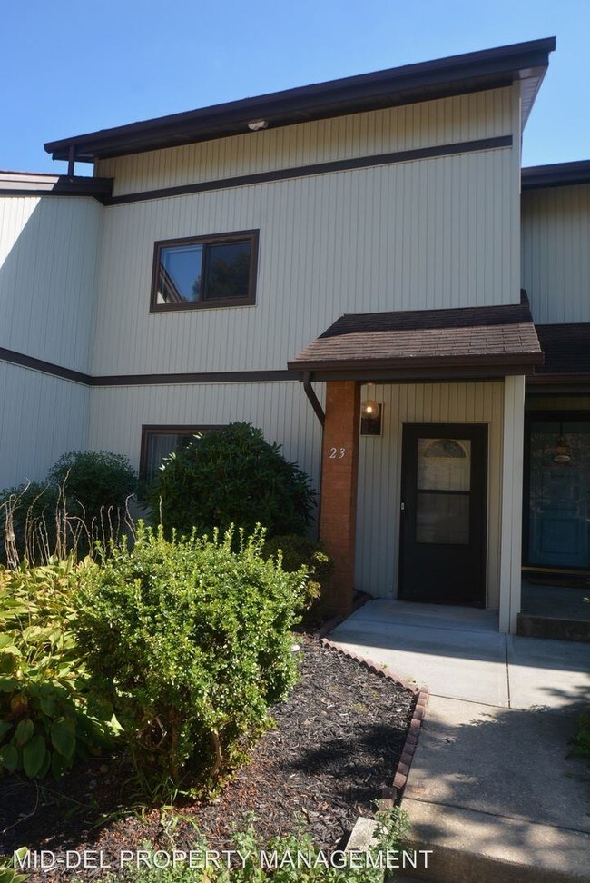 Building Photo - 23 Village Dr